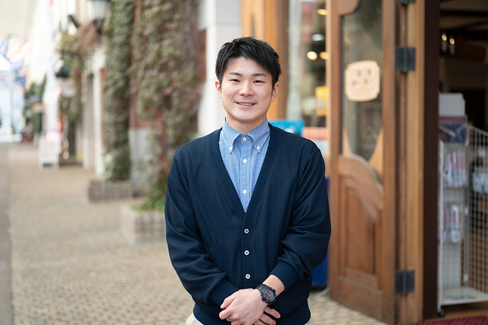 店舗課 物販 アスタラビスタ担当